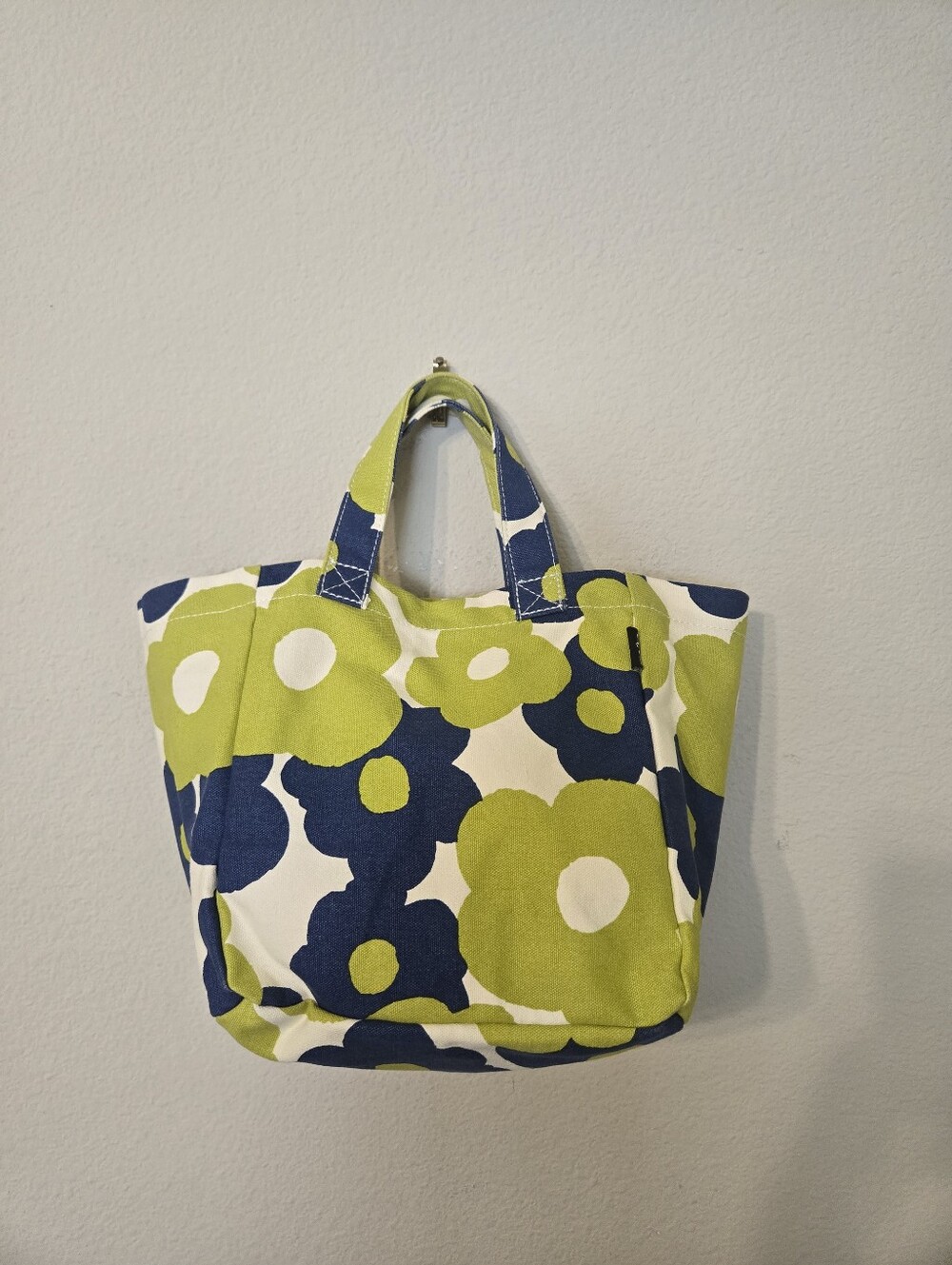 Maika Canvas Floral Tote Bag in Lime Green & Navy